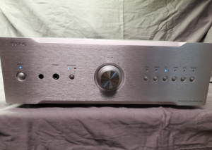 TEAC AI-2000